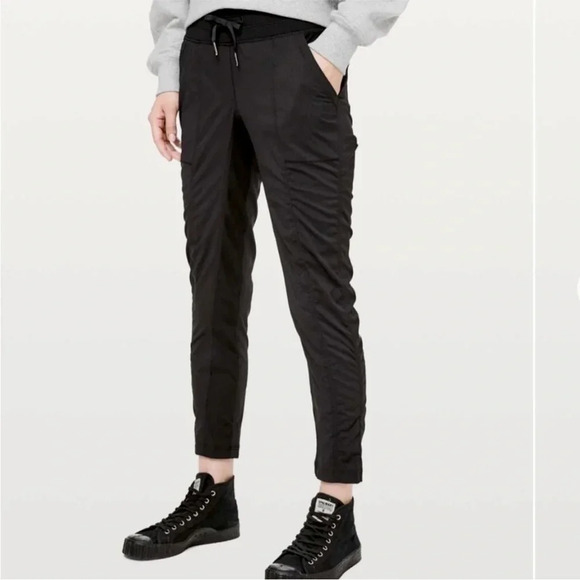 Lululemon Street To Studio Pant Unlined Black High Rise Athletic Pants Size 2 - Picture 1 of 10